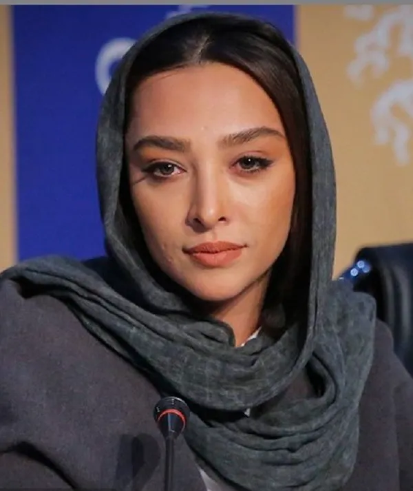  آناهیتا درگاهی