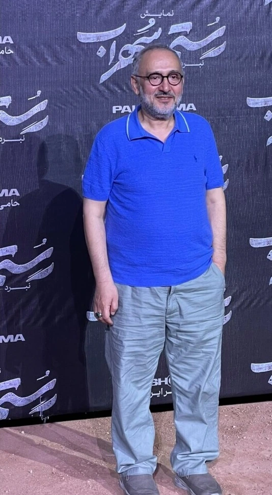 لباس متفاوت سیدمحمدعلی ابطحی رئیس دفتر سید محمد خاتمی در دولت اصلاحات جنجالی شد 1 ابطحی