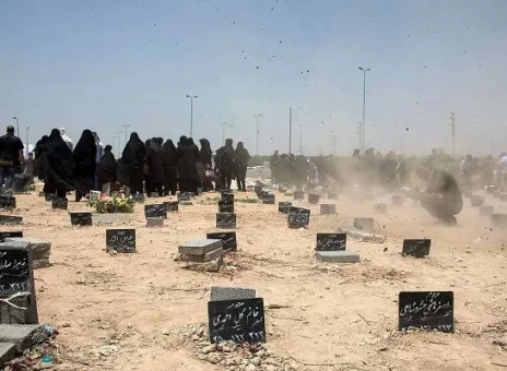 انتقاد جدی خانواده های متوفیان از حضور دلالان در اطراف مجتمع عروجیان