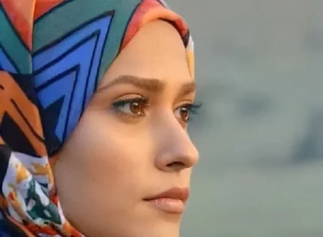 آدرینا صادقی