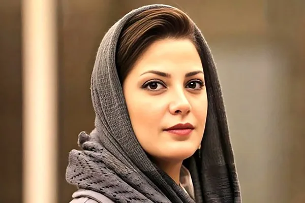  طناز طباطبایی 