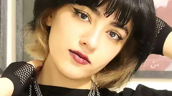 نیکا شاکرمی