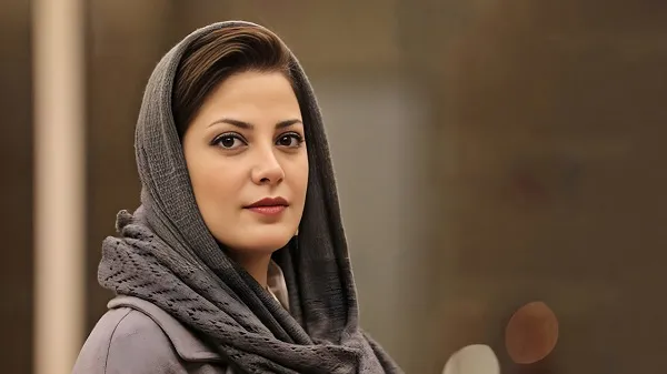 طناز طباطبایی