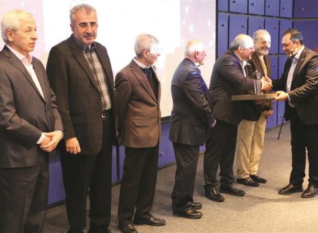 بالاترین سطح جایزه نوزدهمین جشنواره ملی انتشارات روابط عمومی به فولاد مبارکه رسید