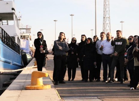 بازدید میدانی از بندرگاه بوشهر در همایش آموزشی بیمه دی