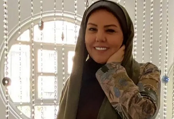 افسانه چهره آزاد