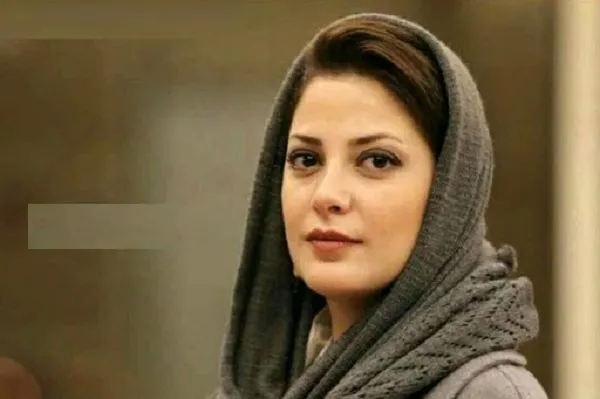طناز طباطبایی