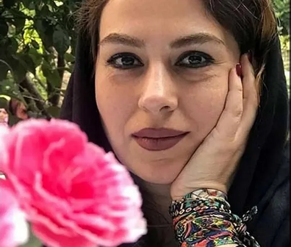 تینا پاکروان 