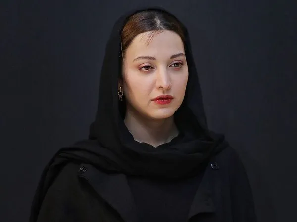 روشنک گرامی