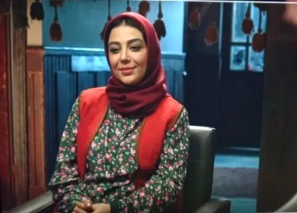مونا غمخوار