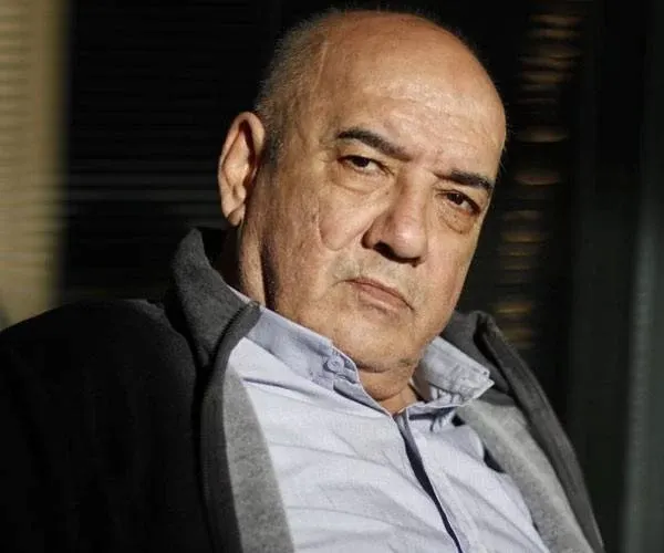 احسان اَمانی: بخاطر اینکه من و آن خانم بازیگر در یک خانه تنهاییم، فیلم توقیف شده