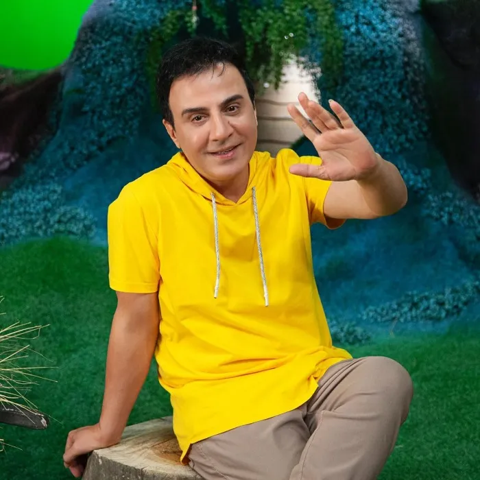داریوش فرضیایی: از عمو پورنگ فاصله گرفتم تا به مادرم خدمت کنم + فیلم