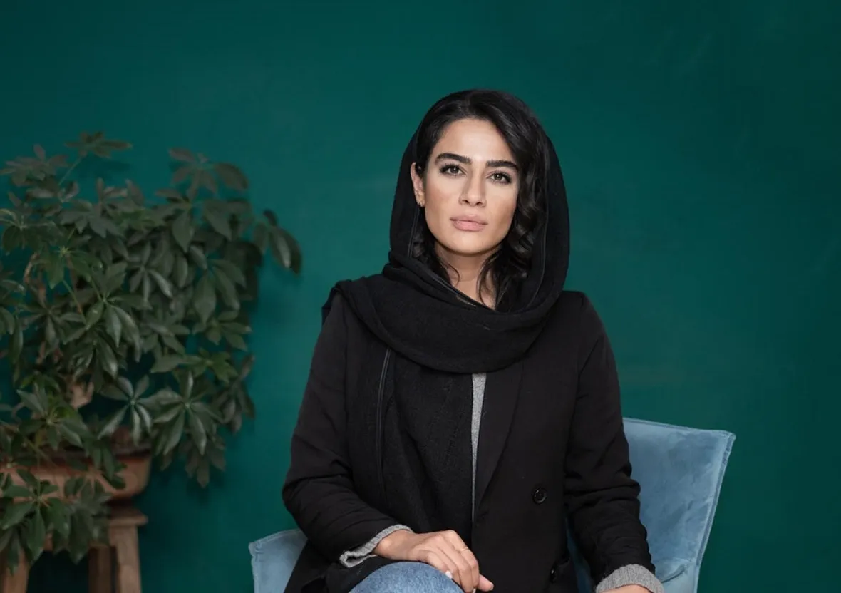 خواننده زن جنجالی آزاد شد
