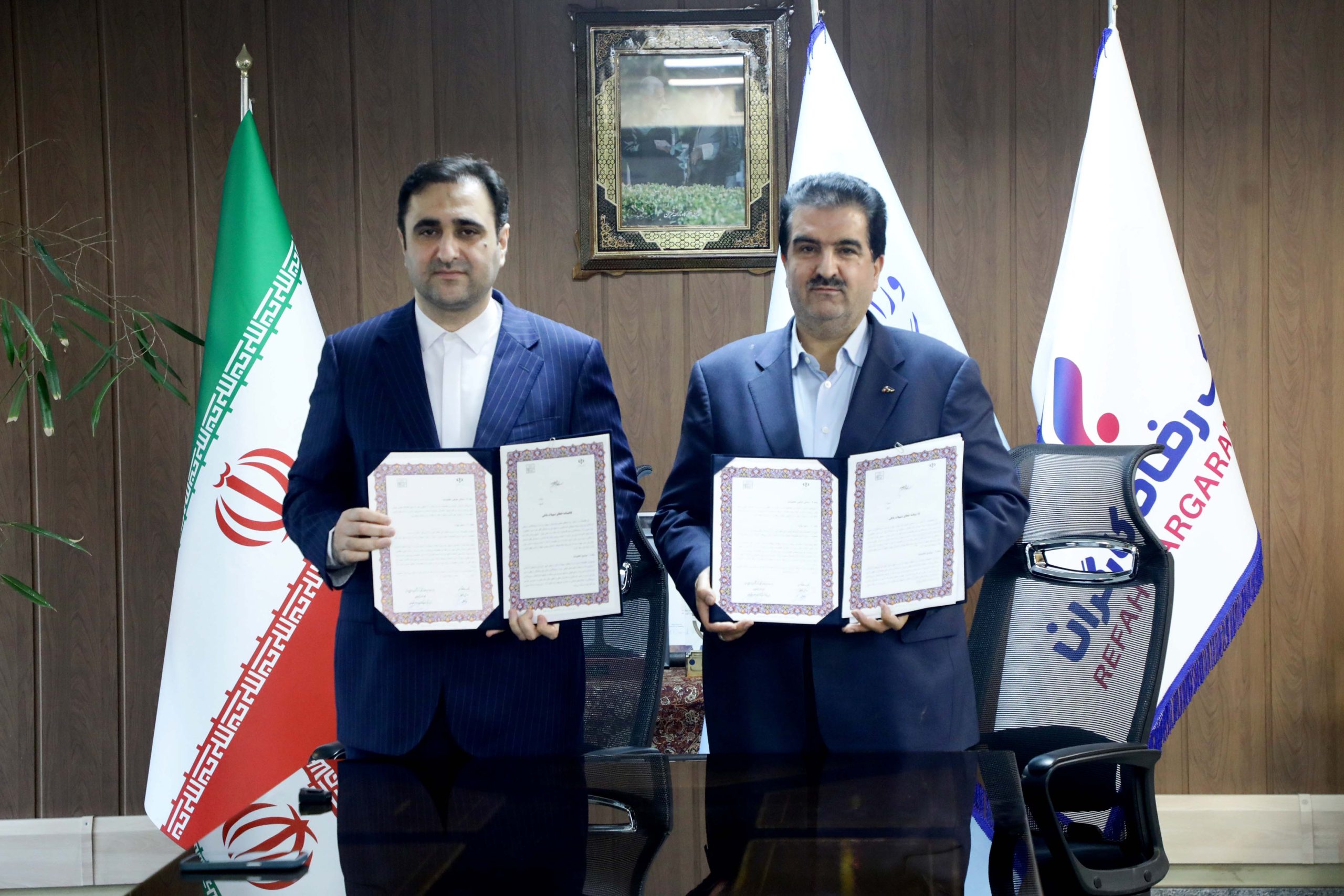 تفاهم نامه همکاری بانک رفاه کارگران و وزارت میراث فرهنگی، صنایع دستی و گردشگری امضا شد