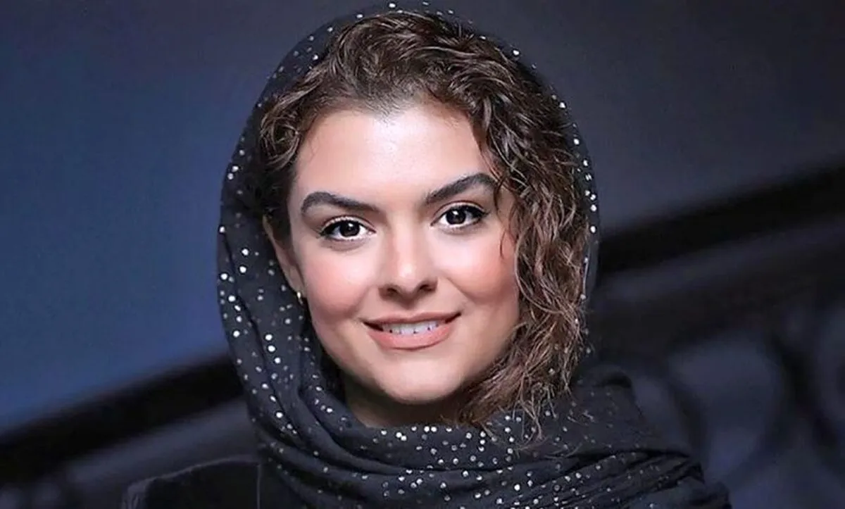 استایل رابین هودی دنیا مدنی در کنارهمسر آلمانی اش