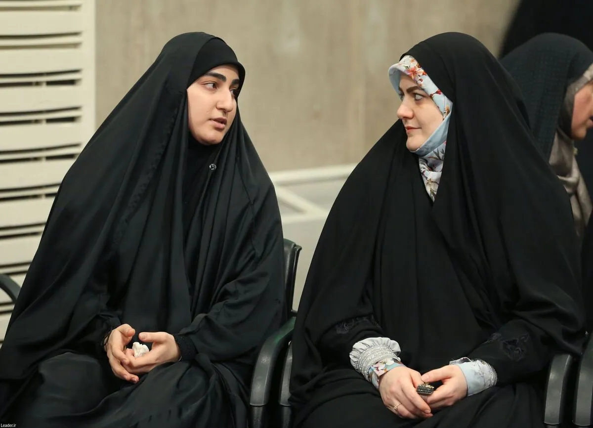 دختر پزشکیان در دیدار مسئولان نظام با رهبر انقلاب سوژه شد