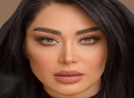 ورود با ناز سارا منجزی‌پور به یک مراسمِ خاص