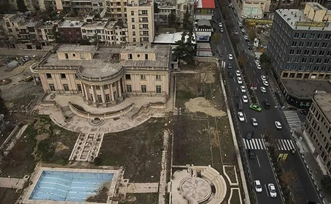 بزرگ‌ترین خانه تاریخی تهران را بشناسید