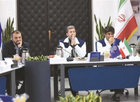 اراده مدیرعامل فولاد مبارکه در اجرای پروژه‌های انتقال آب جدی است