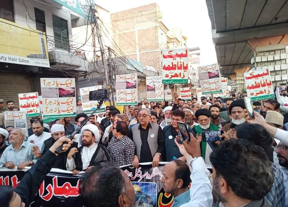 پاکستانی ها خواستار بازسازی بقیع شدند