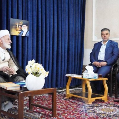 درخشش بیمه دی در خدمات‌رسانی به ایثارگران؛ رتبه اول توانگری و پرداخت به‌روز مطالبات درمانی
