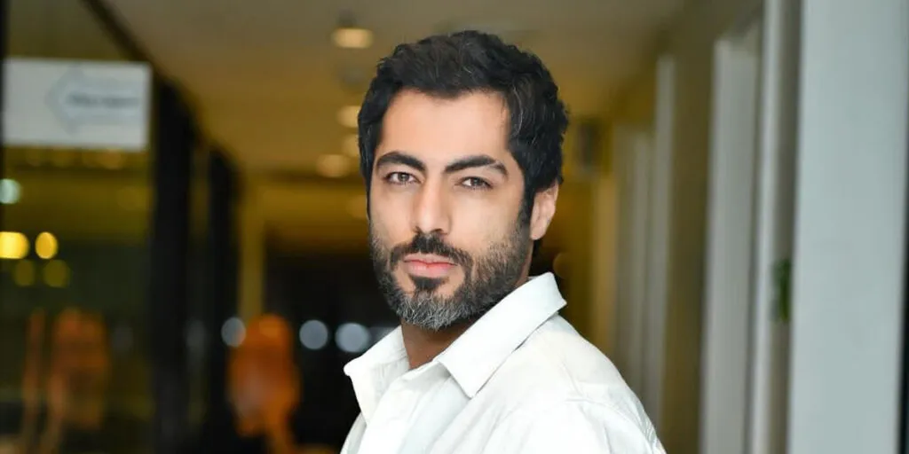 این نسخه کپی نوید محمدزاده را هر چه زودتر نجات دهید!
