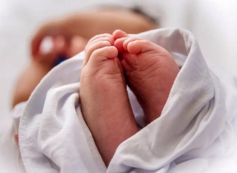 اعتراف تکان دهنده زن معتاد/ نوزادم را نفروخته‌ام، دروغ است