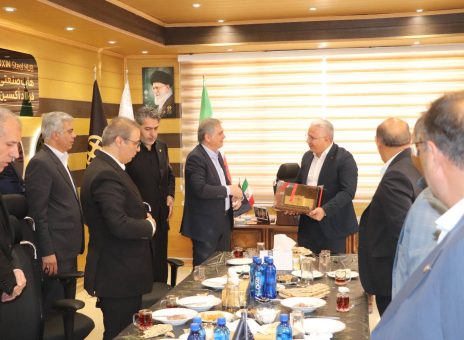 دیدار مدیران ارشد بانک ملی ایران با فعالان اقتصادی استان آذربایجان شرقی