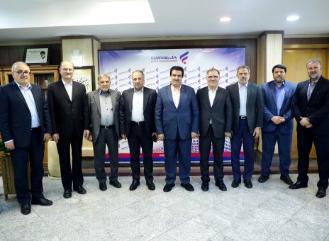 حمایت‌های بانک رفاه کارگران از بازنشستگان شایسته قدردانی است