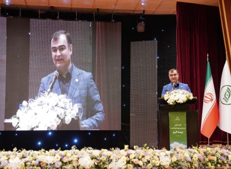 از عهدی که با مردم بسته ایم عقب نشینی نخواهیم کرد