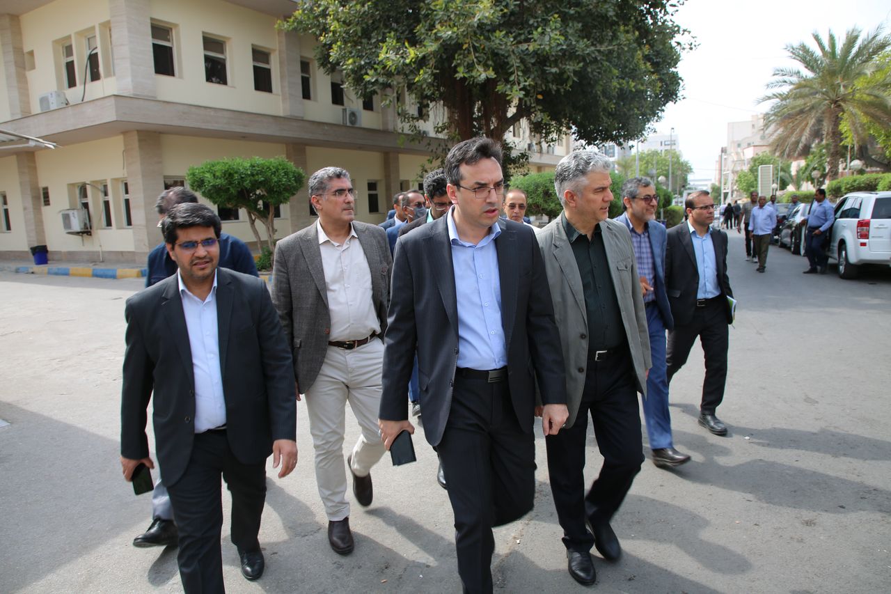 بسیج تمام‌توان دانشگاه علوم پزشکی هرمزگان پس از انفجار اسکله شهید رجایی