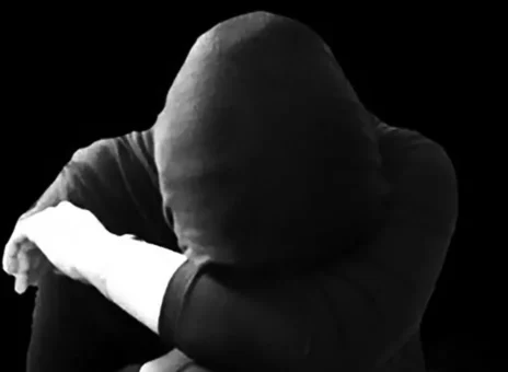 ماجرای دسیسه شیطانی خانواده شوهر برای زن جوان