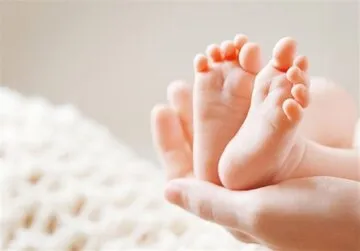 زنی که در یک وضعیت عجیب بچه‌دار شد