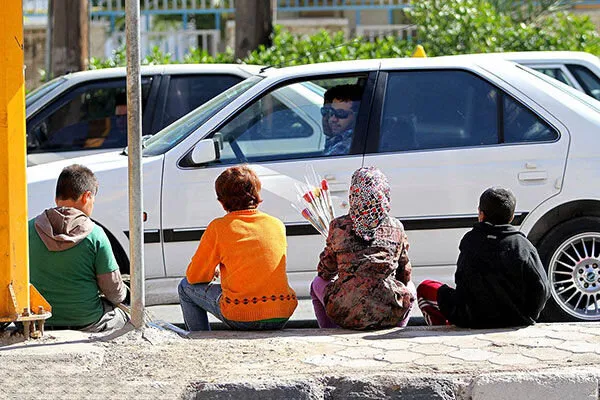 جامانده از تحصیل، گرفتار در تله فقر
