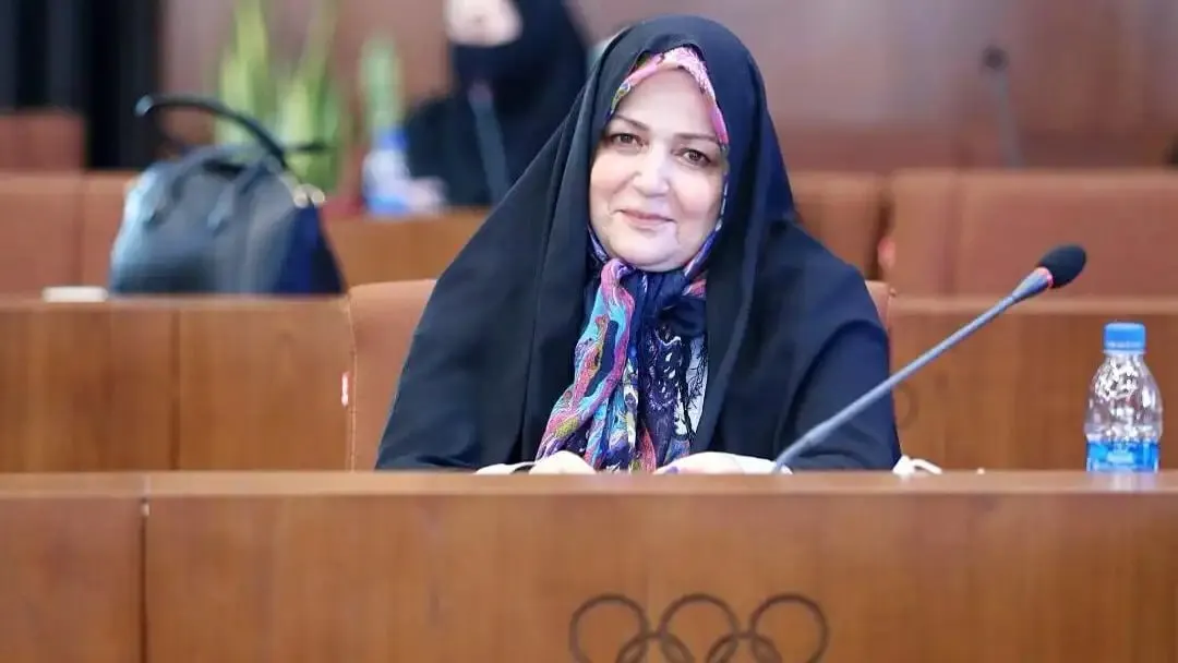 بعد از سیدورف نوبت پست یک خانم در استقلال شد