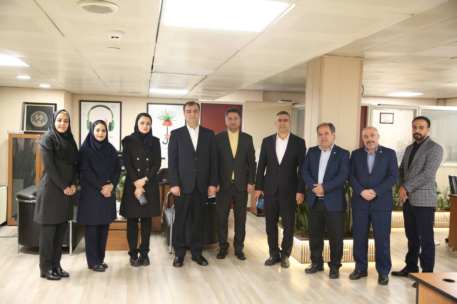 روابط عمومی بیمه البرز خوش درخشید