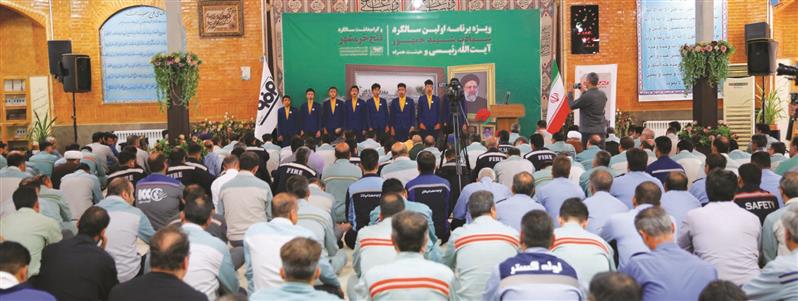 امروز خرمشهرِ کارکنان فولاد مبارکه کار در خطوط تولید است