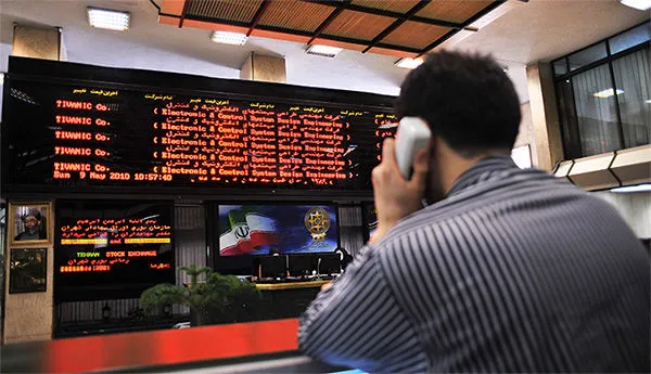 تقابل سیگنال‌ها در بورس