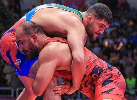 واکنش جنجالی کشتی‌گیر سرشناس به تغییر تابعیتش