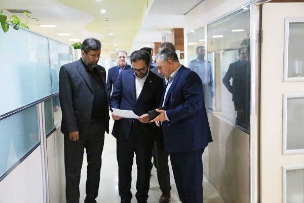 بازدید میدانی مدیرعامل بانک کشاورزی / متقی‌نیا: خدمت‌رسانی بانک کشاورزی بدون وقفه تداوم دارد