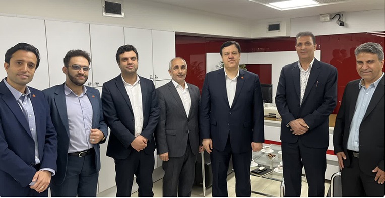 بازدید مدیرعامل بانک ملت از شعب و واحدهای ستادی خدمات رسان در تهران