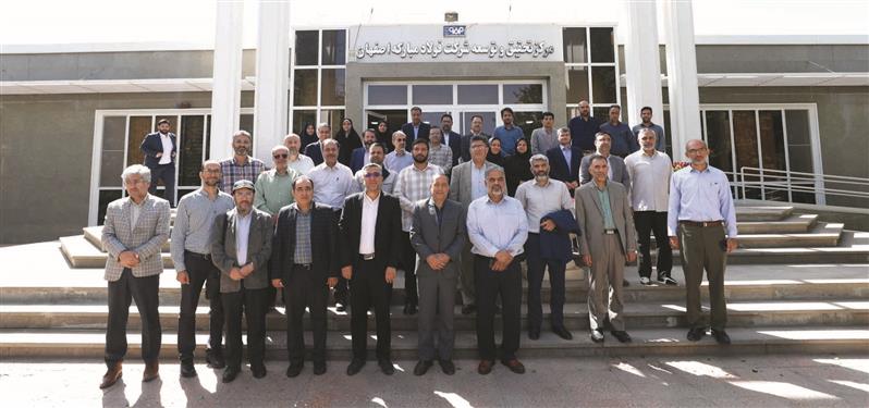 فولاد مبارکه؛ الگوی مسئولیت‌پذیری اجتماعی و پیوند صنعت با دانشگاه