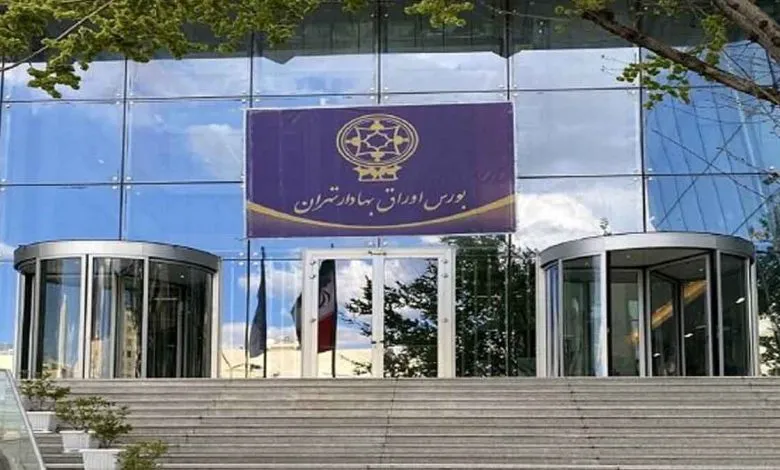 با تصمیم شورای عالی بورس، بازار سرمایه برای سه روز تعطیل شد