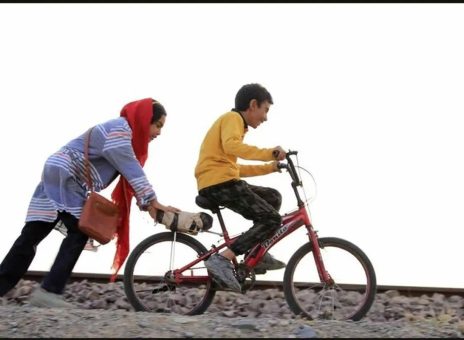 فیلم‌ کوتاه «ایار» جایزه از انگلیس سوغات آورد
