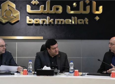 دیدار و گفت وگوی مدیرعامل بانک ملت و مدیران عامل دو خودروساز بزرگ کشور با محوریت رونق تولید و اشتغال