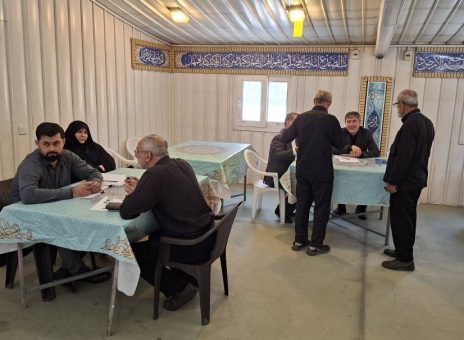برپایی میز خدمت بیمه ایران در مصلای نماز جمعه تهران