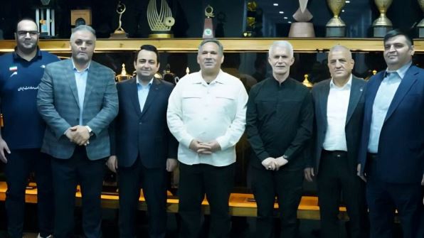 رئیس کمیسیون اقتصادی مجلس و مدیرعامل بانک صادرات ایران در اردوی ملی‌پوشان وزنه‌برداری
