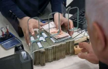 ۲۴۰ هزار میلیارد تومان وام برای زیرمجموعه بانک‌ها!