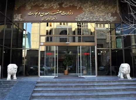 خودکشی وزارت صمت با واردات سگ و گربه!