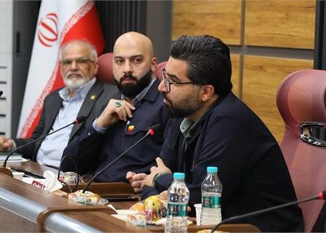 دیدار صمیمانه معاون منابع انسانی و امور اجتماعی با جمعی از بازنشستگان